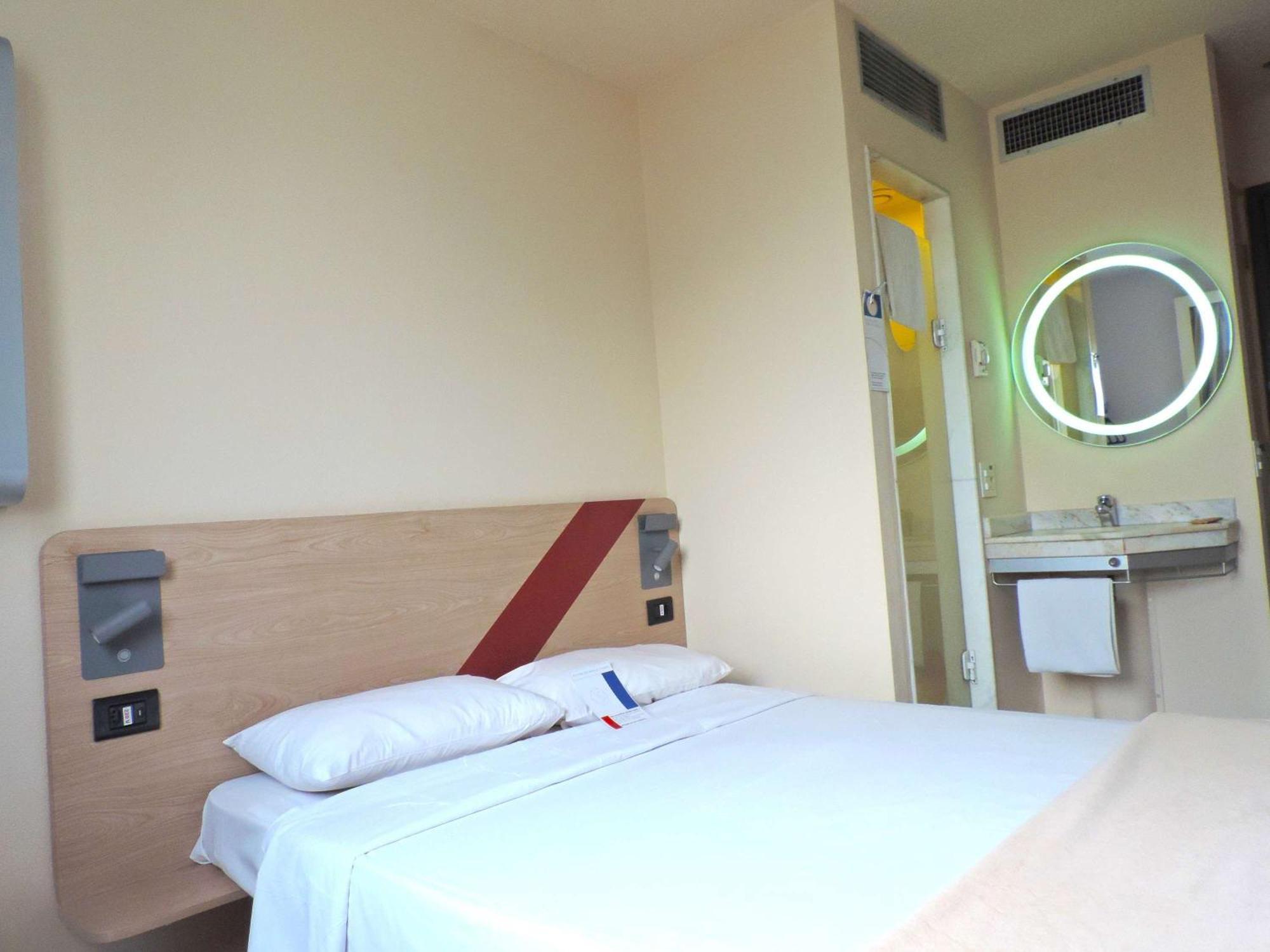Ibis Budget Paulista Hotel 2*